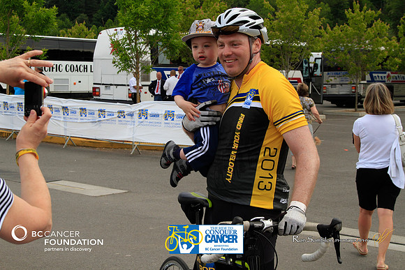 FINISH LINE - 2013 RTCC – Ron Sombilon Photography Team-112-WEB