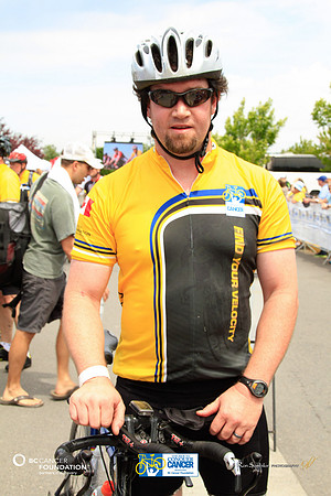 FINISH LINE - 2013 RTCC – Ron Sombilon Photography Team-455-WEB