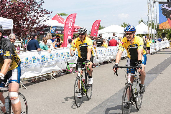 FINISH LINE - 2013 RTCC – Ron Sombilon Photography Team-304
