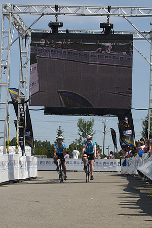 FINISH LINE – HEROES CROSSING –ALBERTA RTCC 2013–  Ron Sombilon Photography-292