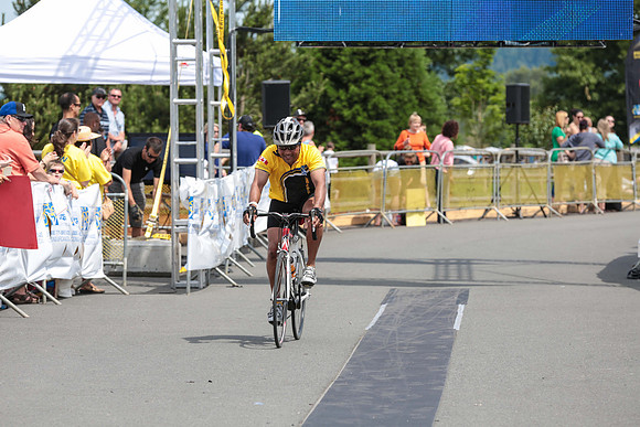 FINISH LINE - 2013 RTCC – Ron Sombilon Photography Team-77