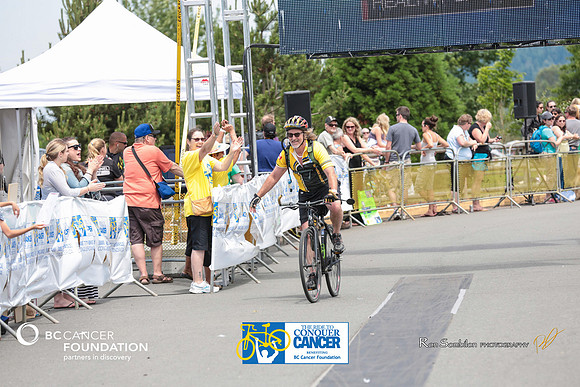 FINISH LINE - 2013 RTCC – Ron Sombilon Photography Team-553-