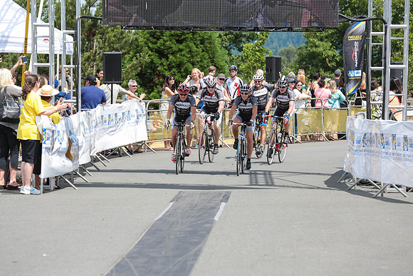 BRAINIACS - Finish Line –2013 RIDE TO CONQUER CANCER –BCCF – Ron Sombilon Photography-16