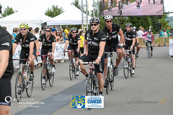 FINISH LINE - 2013 RTCC – Ron Sombilon Photography Team-189-