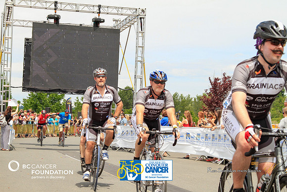 BRAINIACS - Finish Line –2013 RIDE TO CONQUER CANCER –BCCF – Ron Sombilon Photography-56-WEB