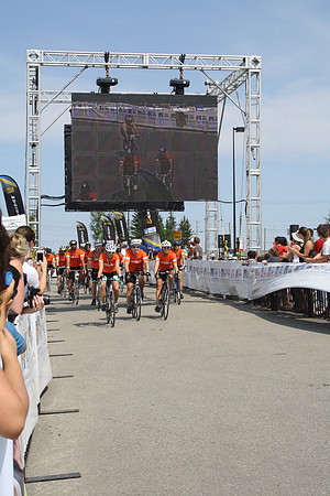 FINISH LINE – HEROES CROSSING –ALBERTA RTCC 2013–  Ron Sombilon Photography-361