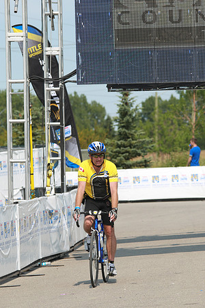 FINISH LINE – HEROES CROSSING –ALBERTA RTCC 2013–  Ron Sombilon Photography-115