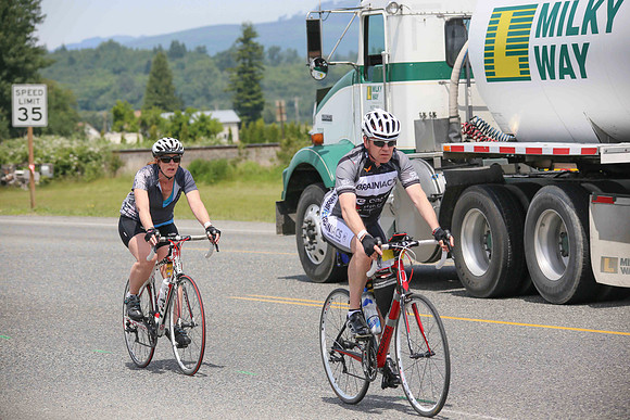 BRAINIACS  - Team en route –2013 RIDE TO CONQUER CANCER –BCCF – Ron Sombilon Photography-88
