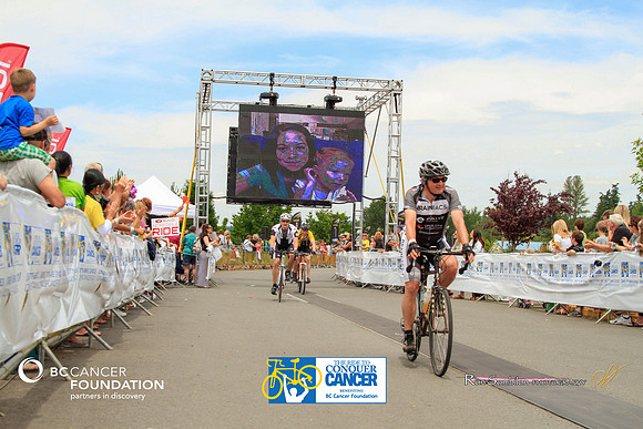 BRAINIACS - Finish Line –2013 RIDE TO CONQUER CANCER –BCCF – Ron Sombilon Photography-89-