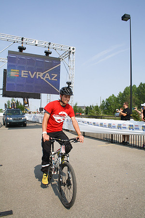 FINISH LINE – VOLUNTEERS-FAMILY-CREW  –ALBERTA RTCC 2013–  Sombilon Photography-92