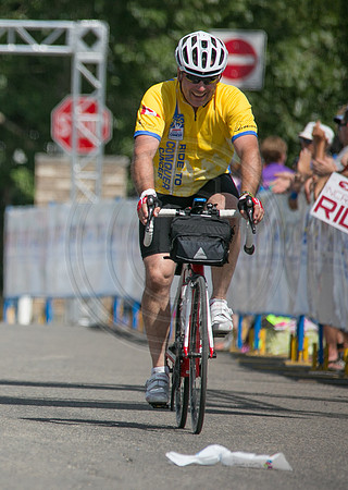 Finish 1 Yellow Jerseys - RTCCAB  – Sombilon Photography-473