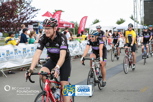 FINISH LINE - 2013 RTCC – Ron Sombilon Photography Team-168-