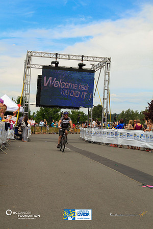 BRAINIACS - Finish Line –2013 RIDE TO CONQUER CANCER –BCCF – Ron Sombilon Photography-65-