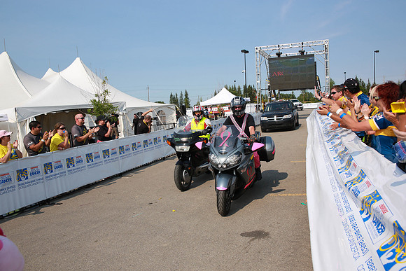 FINISH LINE – VOLUNTEERS-FAMILY-CREW  –ALBERTA RTCC 2013–  Sombilon Photography-54