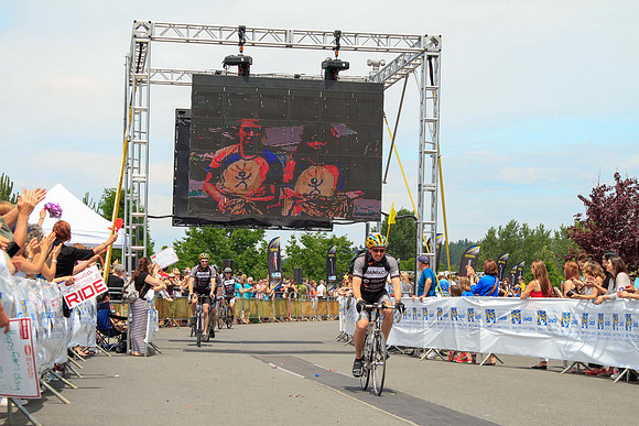 BRAINIACS - Finish Line –2013 RIDE TO CONQUER CANCER –BCCF – Ron Sombilon Photography-45