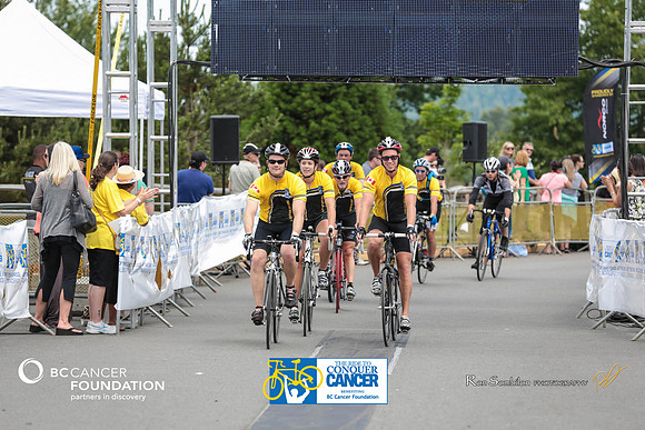 FINISH LINE - 2013 RTCC – Ron Sombilon Photography Team-323-WEB