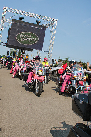 FINISH LINE – VOLUNTEERS-FAMILY-CREW  –ALBERTA RTCC 2013–  Sombilon Photography-111