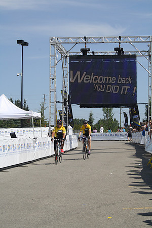 FINISH LINE – HEROES CROSSING –ALBERTA RTCC 2013–  Ron Sombilon Photography-280