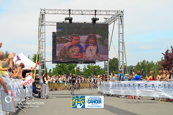BRAINIACS - Finish Line –2013 RIDE TO CONQUER CANCER –BCCF – Ron Sombilon Photography-39-
