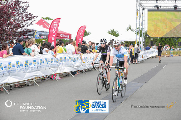 FINISH LINE - 2013 RTCC – Ron Sombilon Photography Team-398-