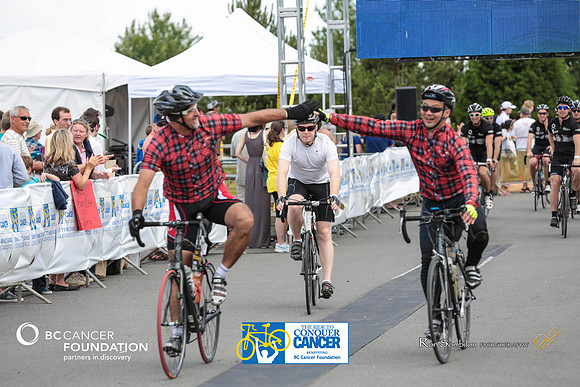 FINISH LINE - 2013 RTCC – Ron Sombilon Photography Team-182-