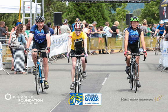 FINISH LINE - 2013 RTCC – Ron Sombilon Photography Team-578-