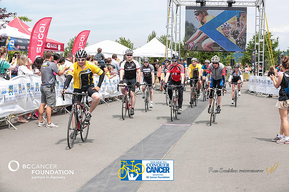 FINISH LINE - 2013 RTCC – Ron Sombilon Photography Team-433-