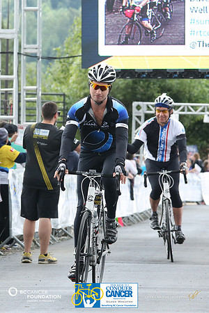 FL – A2 TEAMS –FINISH LINE – 1 –  BC GRAN FONDO WHISTLER –  RTCCVA – Sombilon Photography-3-WEB