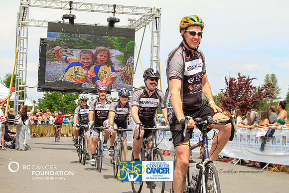BRAINIACS - Finish Line –2013 RIDE TO CONQUER CANCER –BCCF – Ron Sombilon Photography-53-