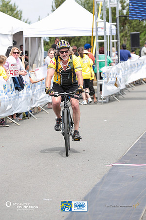 FINISH LINE - 2013 RTCC – Ron Sombilon Photography Team-554-