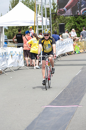 FINISH LINE - 2013 RTCC – Ron Sombilon Photography Team-470