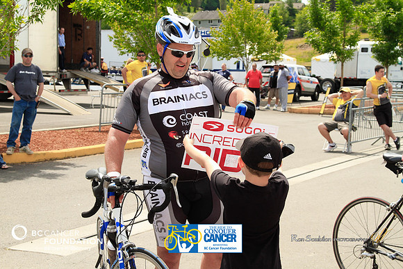 BRAINIACS - Finish Line –2013 RIDE TO CONQUER CANCER –BCCF – Ron Sombilon Photography-WEB