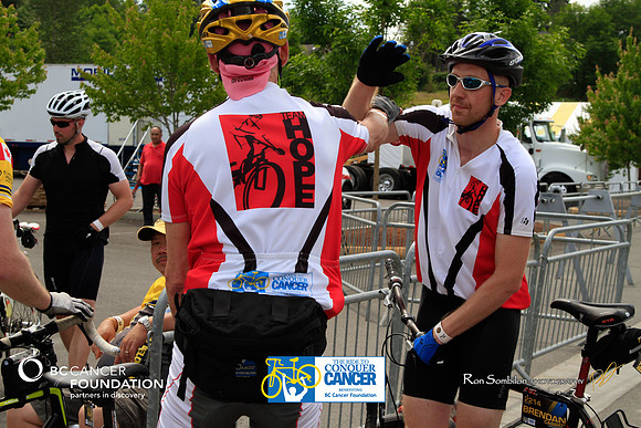 FINISH LINE - 2013 RTCC – Ron Sombilon Photography Team-84-
