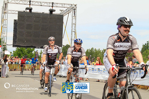 BRAINIACS - Finish Line –2013 RIDE TO CONQUER CANCER –BCCF – Ron Sombilon Photography-55-