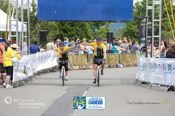 FINISH LINE - 2013 RTCC – Ron Sombilon Photography Team-522-