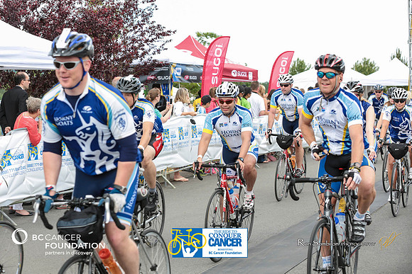 FINISH LINE - 2013 RTCC – Ron Sombilon Photography Team-375-WEB