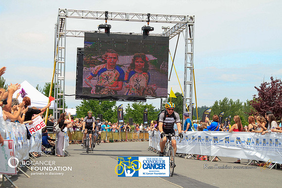BRAINIACS - Finish Line –2013 RIDE TO CONQUER CANCER –BCCF – Ron Sombilon Photography-46-