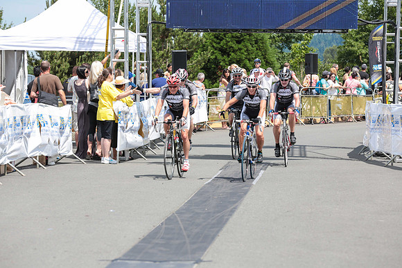 FINISH LINE - 2013 RTCC – Ron Sombilon Photography Team-268