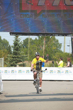FINISH LINE – HEROES CROSSING –ALBERTA RTCC 2013–  Ron Sombilon Photography-104