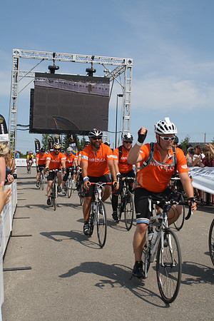 FINISH LINE – HEROES CROSSING –ALBERTA RTCC 2013–  Ron Sombilon Photography-365