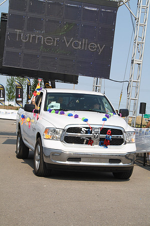 FINISH LINE – VOLUNTEERS-FAMILY-CREW  –ALBERTA RTCC 2013–  Sombilon Photography-130