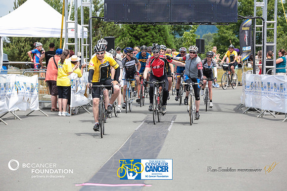FINISH LINE - 2013 RTCC – Ron Sombilon Photography Team-432-