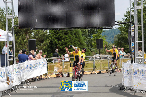 FINISH LINE - 2013 RTCC – Ron Sombilon Photography Team-28-WEB