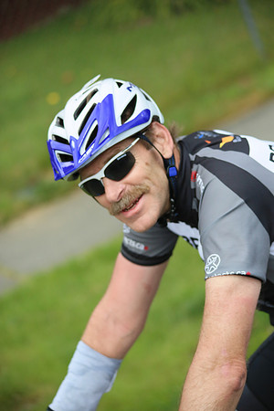 BRAINIACS  - Team en route –2013 RIDE TO CONQUER CANCER –BCCF – Ron Sombilon Photography-242