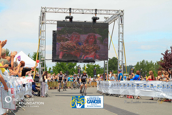BRAINIACS - Finish Line –2013 RIDE TO CONQUER CANCER –BCCF – Ron Sombilon Photography-42-