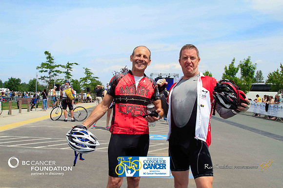 The Motley Crew -finish line –2013 RIDE TO CONQUER CANCER –BC CANCER FOUNDATION – Ron Sombilon Photography_-4-WEB