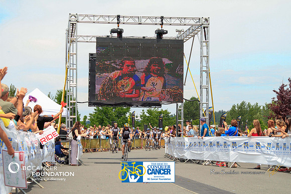 BRAINIACS - Finish Line –2013 RIDE TO CONQUER CANCER –BCCF – Ron Sombilon Photography-41-