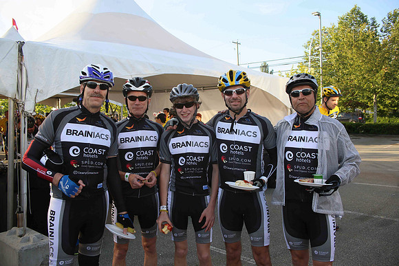 BRAINIACS  - Team en route –2013 RIDE TO CONQUER CANCER –BCCF – Ron Sombilon Photography