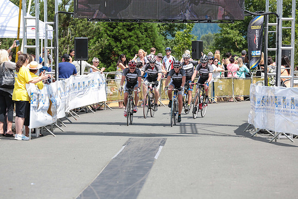 FINISH LINE - 2013 RTCC – Ron Sombilon Photography Team-266