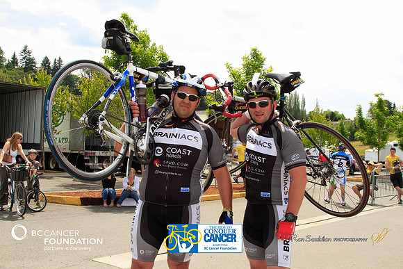 BRAINIACS  - Team en route –2013 RIDE TO CONQUER CANCER –BCCF – Ron Sombilon Photography-9-